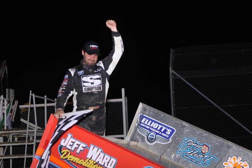 Action-Photos-Cap-Henry-33w-celebrates-his-win-in-the-410-sprint-feature
